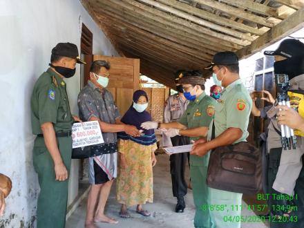 PENYALURAN BLT TAHAP I DANA DESA